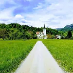 Domacija Pri Ivankovih Osilnica