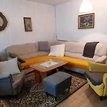 Domacija Pri Ivankovih