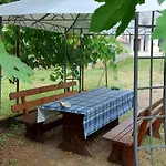 Semesterbostad Domacija Pri Ivankovih *