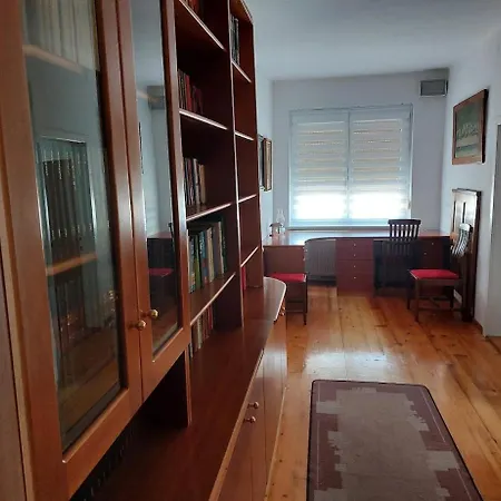 Domacija Pri Ivankovih Ferienhaus *