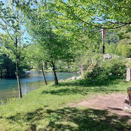 Domacija Pri Ivankovih 別荘
