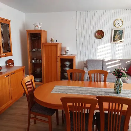 Domacija Pri Ivankovih Ferienhaus Osilnica