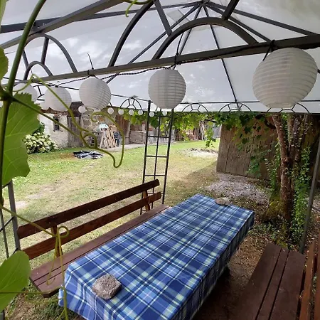 Domacija Pri Ivankovih Osilnica