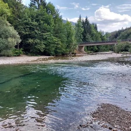 Domacija Pri Ivankovih *